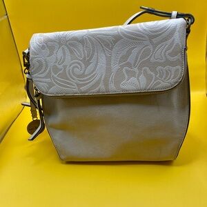 Simply Noelle Cream Shoulder Bag with tons of pockets Simply Noelle Shoulder Bag